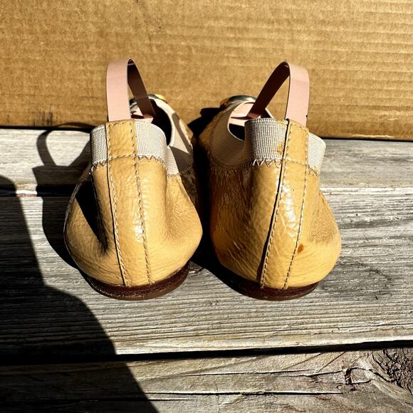 Tory Burch Caroline Patent Leather Medallion Logo Ballet Flats Natural Tan 7.5M - Picture 5 of 6